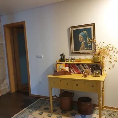Haus Jenseits Des Flusses