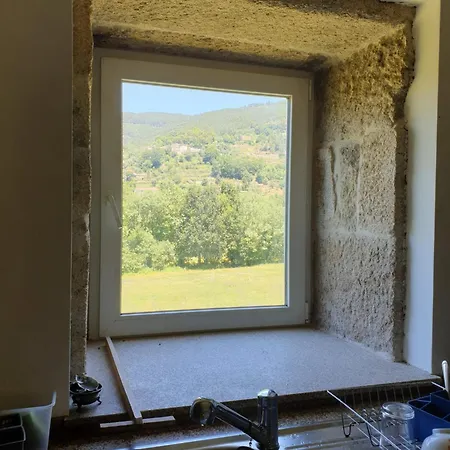 Haus Jenseits Des Flusses * Alvite